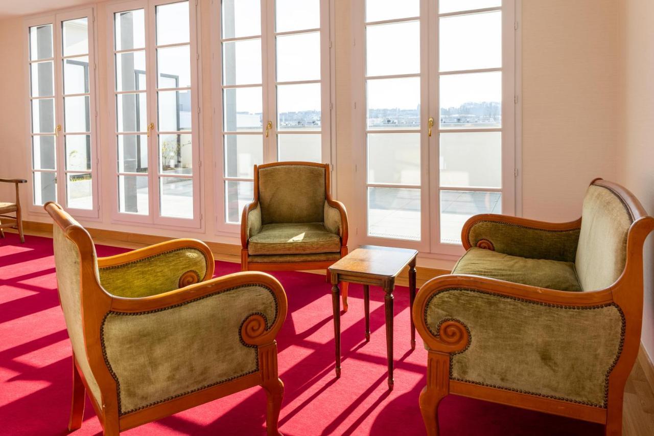 Villa Medicis Versailles Saint-Cyr-lʼÉcole Kültér fotó