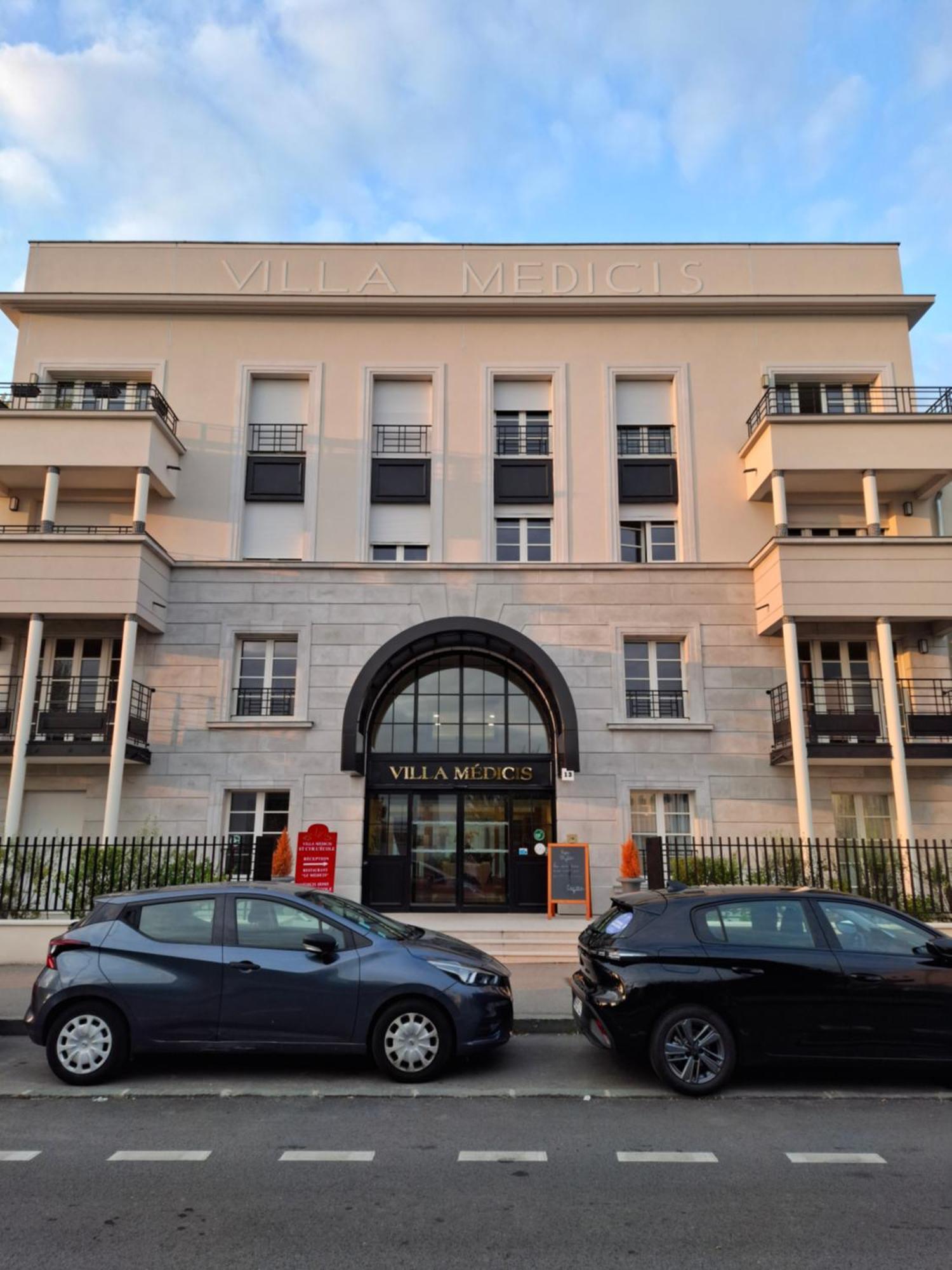 Villa Medicis Versailles Saint-Cyr-lʼÉcole Kültér fotó